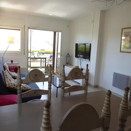 Puig D'esquer - En Planta Baja Y Tres En - Es-228-49 Apartament
