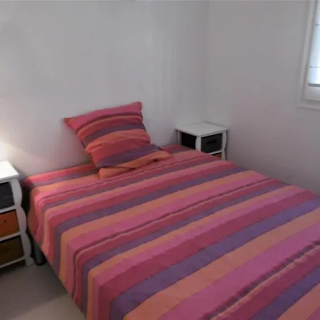 Puig D'esquer - En Planta Baja Y Tres En - Es-228-49 Apartment Llanca